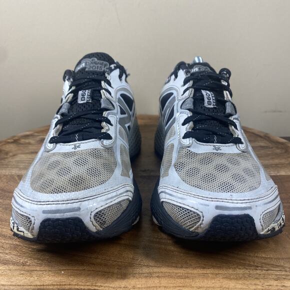 New Balance 860v5 RunDisney 2015 Minnie Mouse Womens Size 7.5 Gray Running Shoes - Picture 4 of 11
